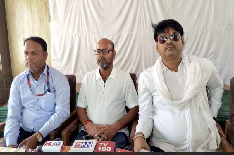 beat two dalit journalists