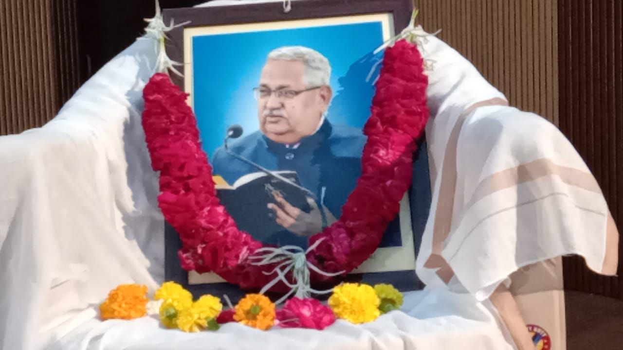 praveen gadhvi