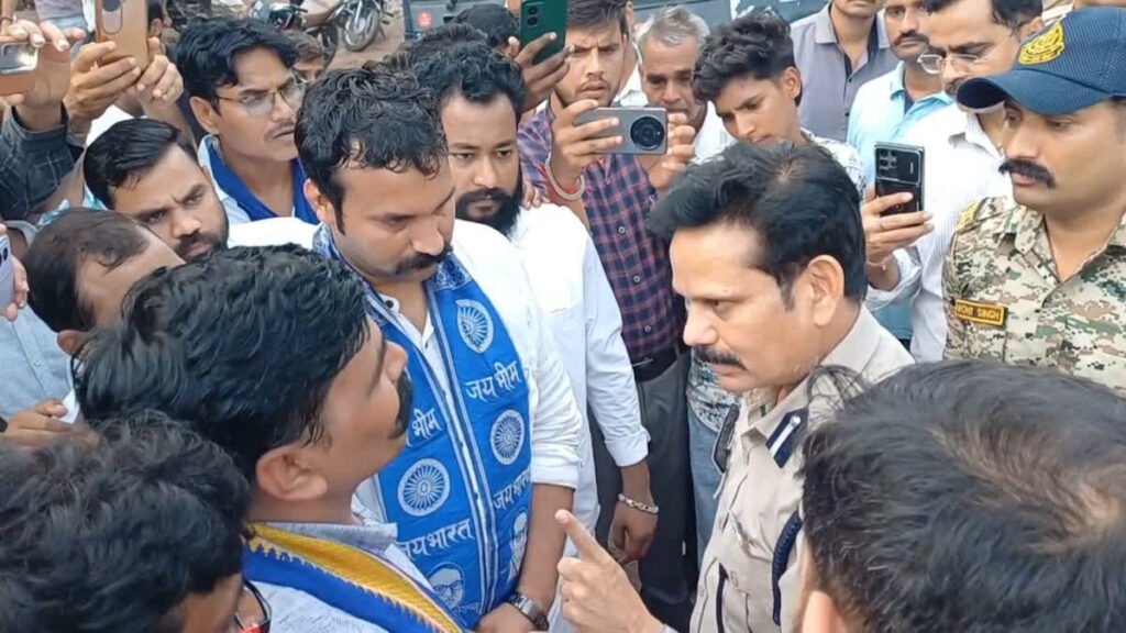 Police beat up 4 tribal youths naked in Chhatarpur
