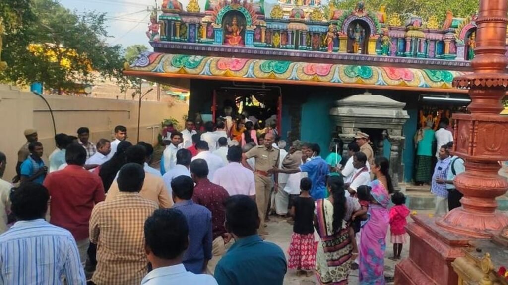 not allow Dalit woman to enter temple