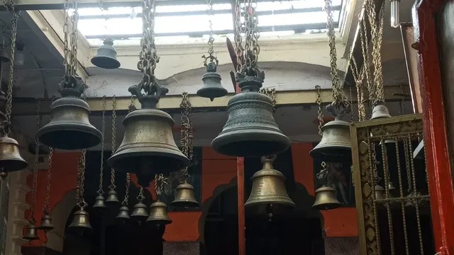 Priest insults Dalit woman in temple