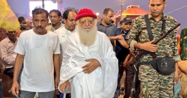 Asaram visits Ram temple in Ayodhya