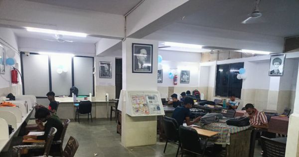 Former students of M G Hostel Rajkot gifted a library