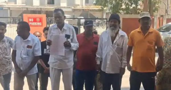 Manavadar Dalits complaint corruption