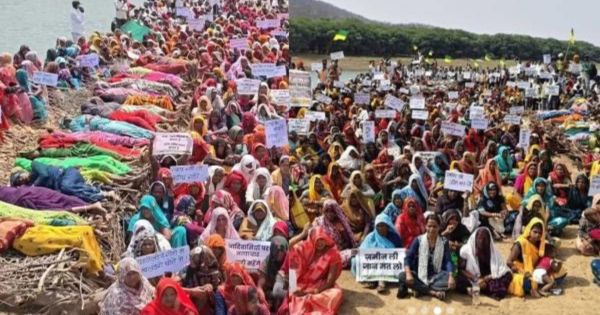 tribal women in Bundelkhand