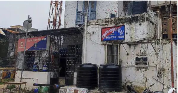 Dalit youth attacked visnagar